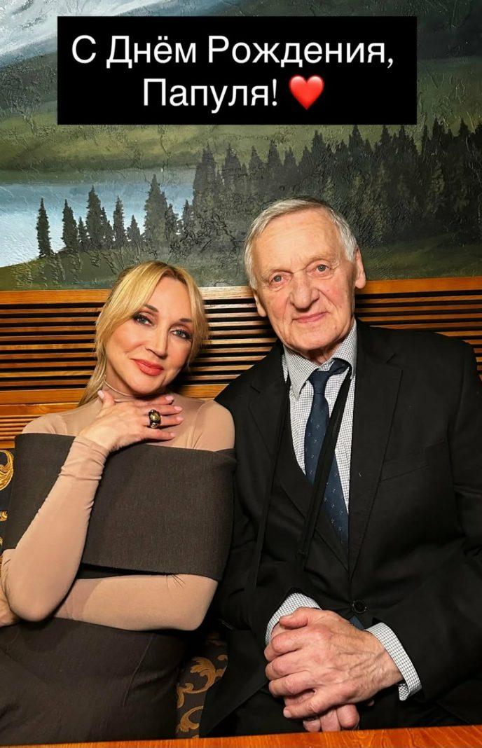 “Меня привлекала свобода: вечеринки, рестораны, а домашняя жизнь с Аллой была в тягость”. Орбакайте обнародовала фото с 81-летним отцом