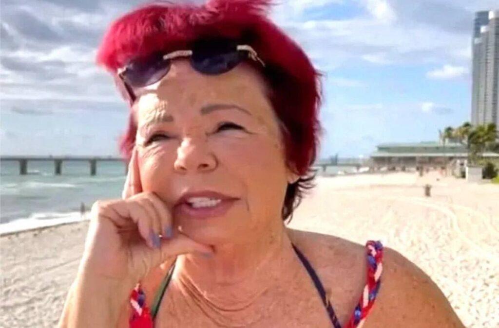 79-летняя Л. Порывай, мать певицы Н. Королёвой, вновь привлекла внимание публики. Женщина, давно обосновавшаяся в жарком Майами, не изменяет своим привычкам — она круглый год отдыхает у океана и щеголяет в откровенных нарядах.