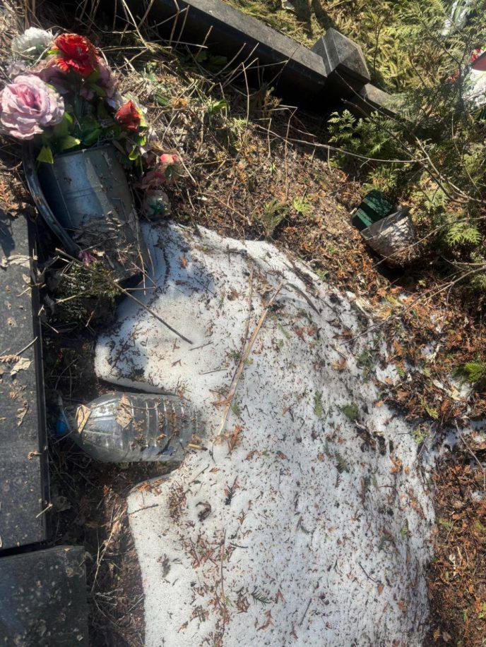 “Сотрудники помогли водителю довести ее под руки”. Пугачева страдает не по замку и даже не по былой славе