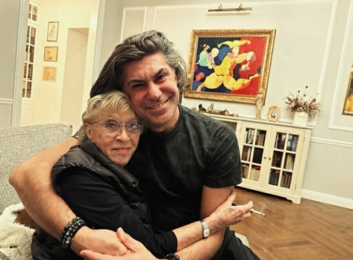 Цискаридзе расцеловал 91-летнюю Фрейндлих, которая вышла в свет ради него