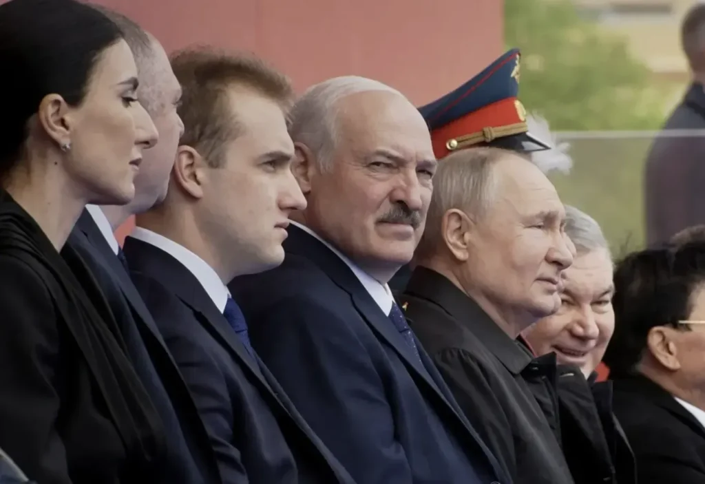 «Так рано оскуфел и подурнел». В сети обсуждают внешность сына президента Белоруссии Николая Лукашенко