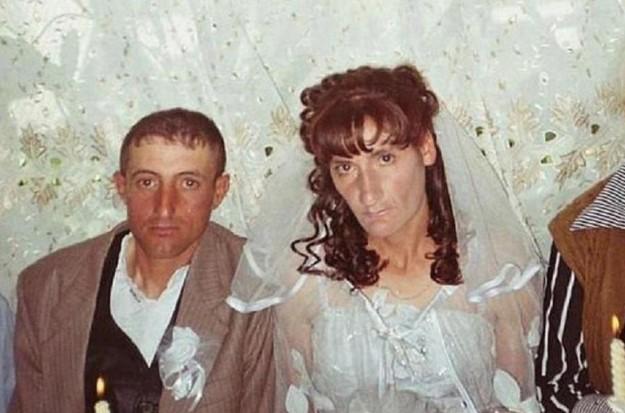 Девять необычных, странных и даже жутких фотографий невест, которые вам непременно захочется пересмотреть!