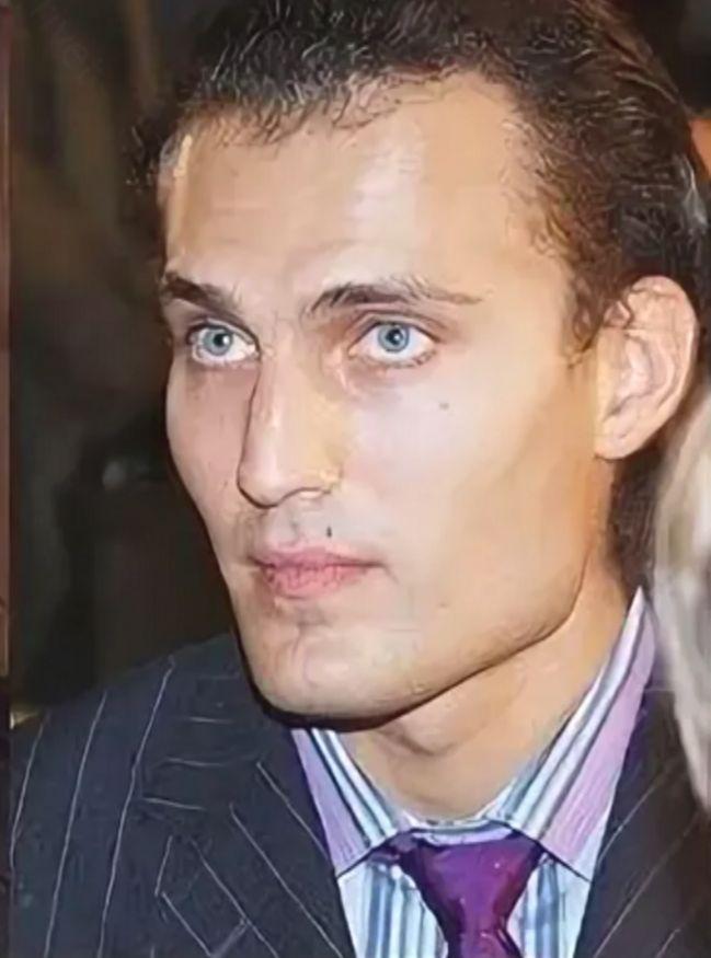 «Его не смутило ни её прошлое, ни разница в возрасте»: Что скрывал Михаил Земцов, муж Кристины Орбакайте