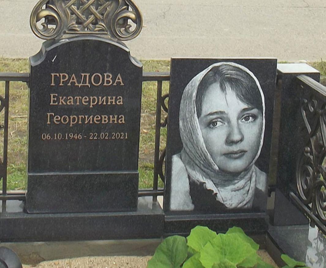 Екатерина Градова пожалела, что взяла в семью приемного ребенка