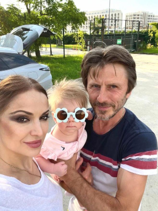Маргариту Дробязко лишили гражданства и наград, а мать Ванагаса отреклась от сына: как сейчас выглядит подросшая дочь звездной пары