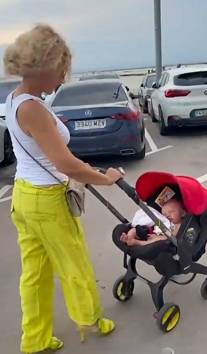 59-летняя Воробей показалась в упальнике: “Мой первый отпуск в роли бабушки…”